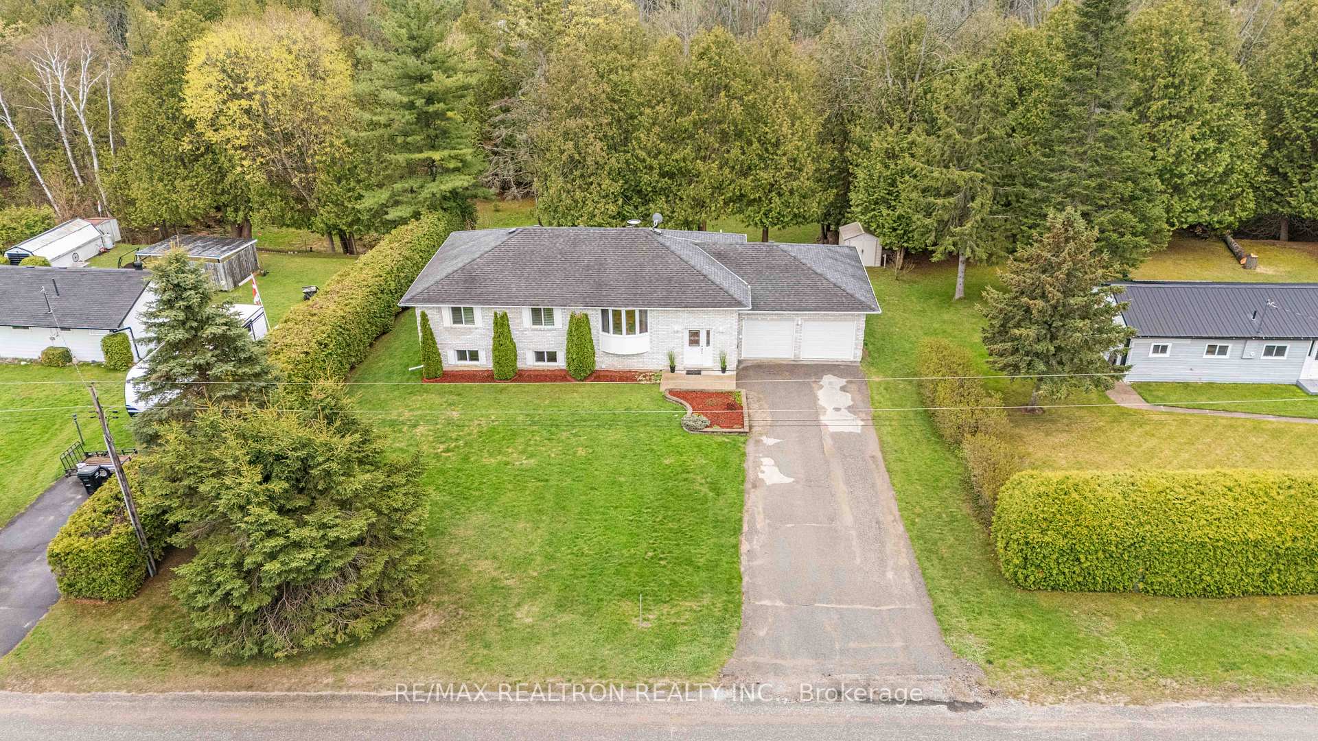 8977 Boyne River Road, Adjala-Tosorontio, ON, exterior