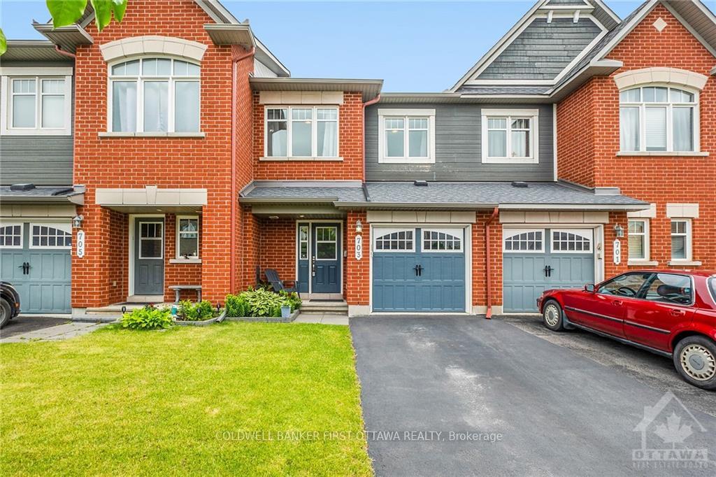703 WHALEY Ridge, Orleans - Cumberland and Area, ON, exterior