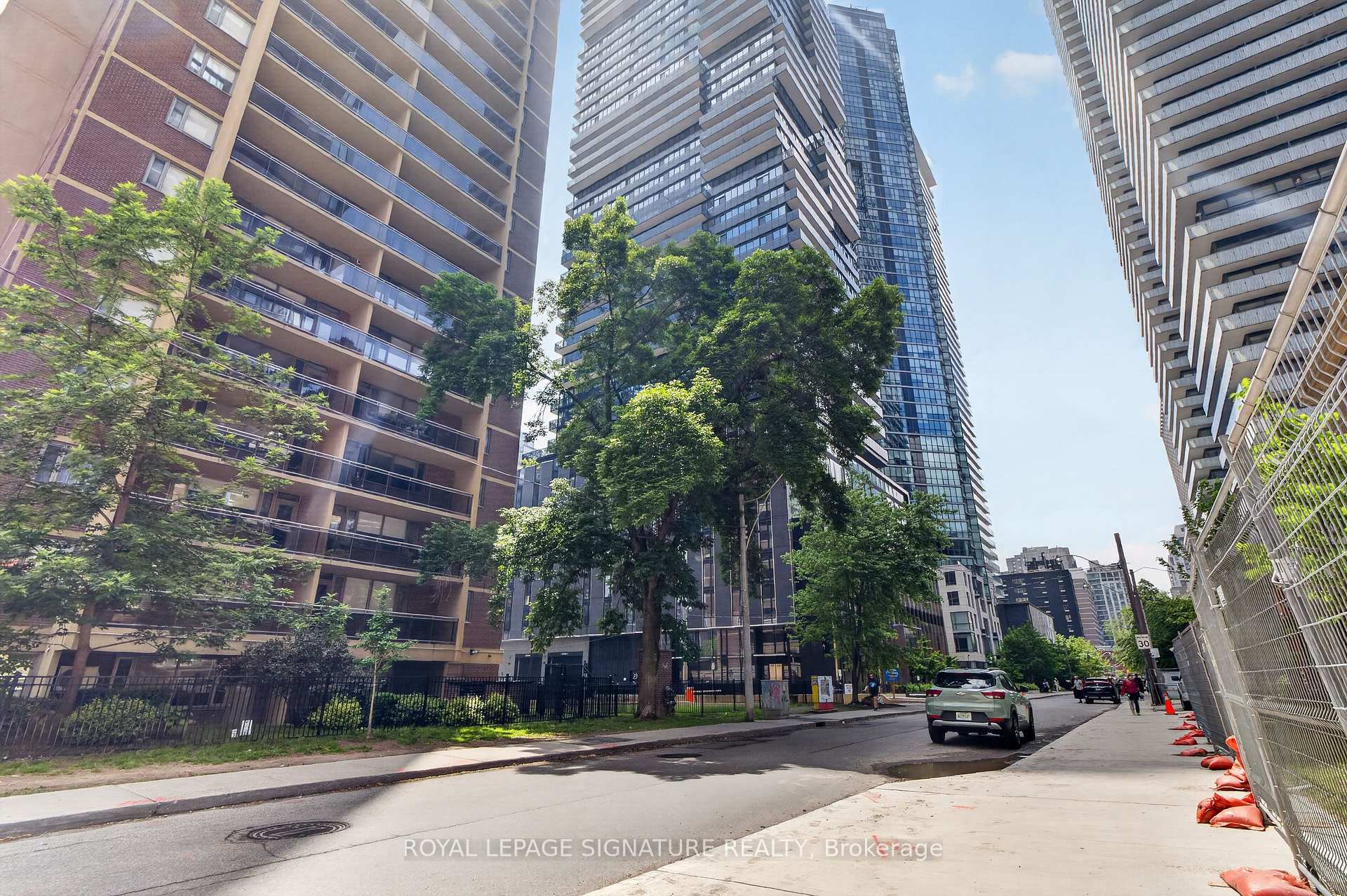 4303 - 55 Charles Street E, Toronto C08, ON, exterior