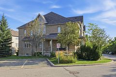 55 Cedar Lake Crescent, Brampton, ON, exterior