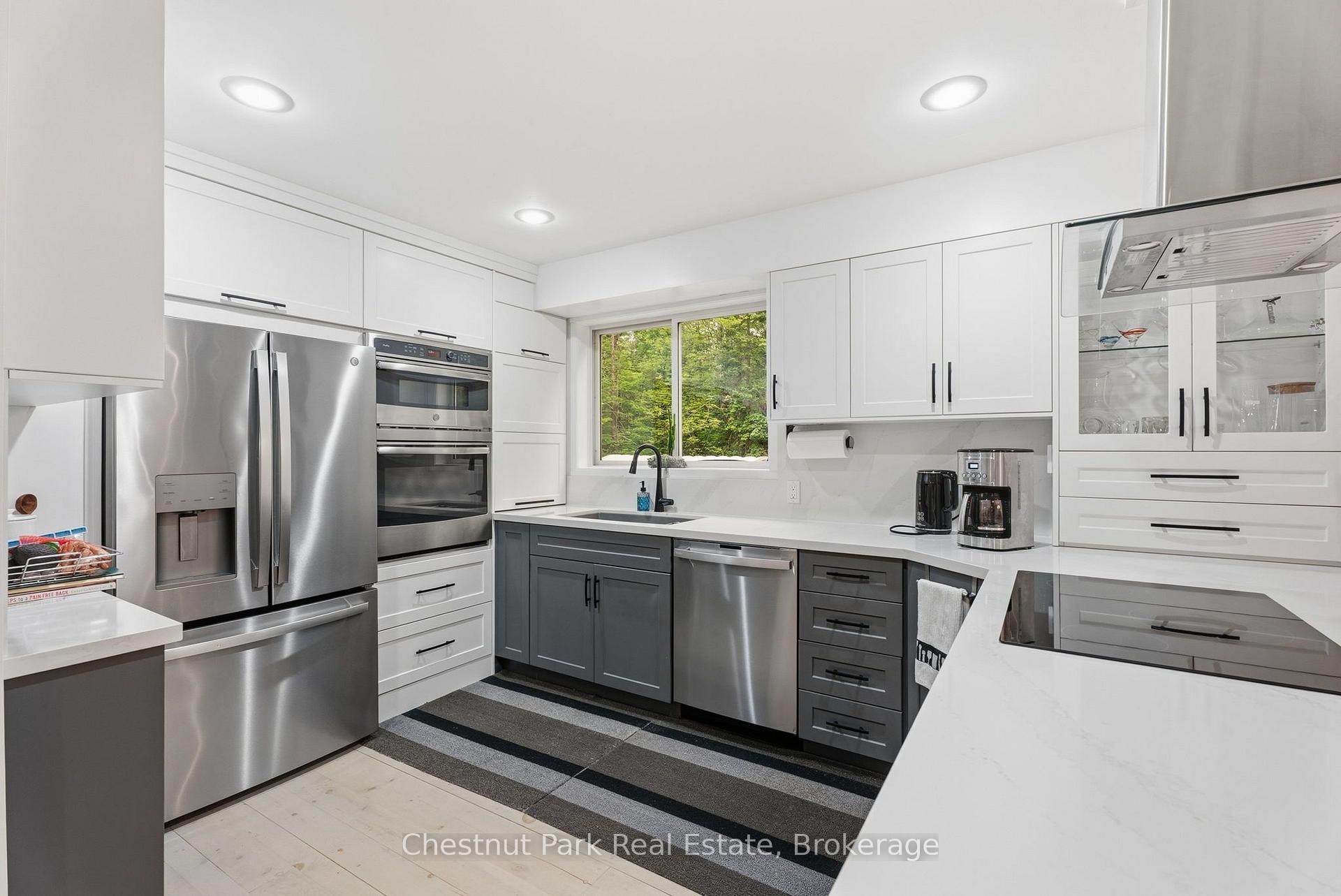 647 Lynx Lake Road, Huntsville, ON, exterior