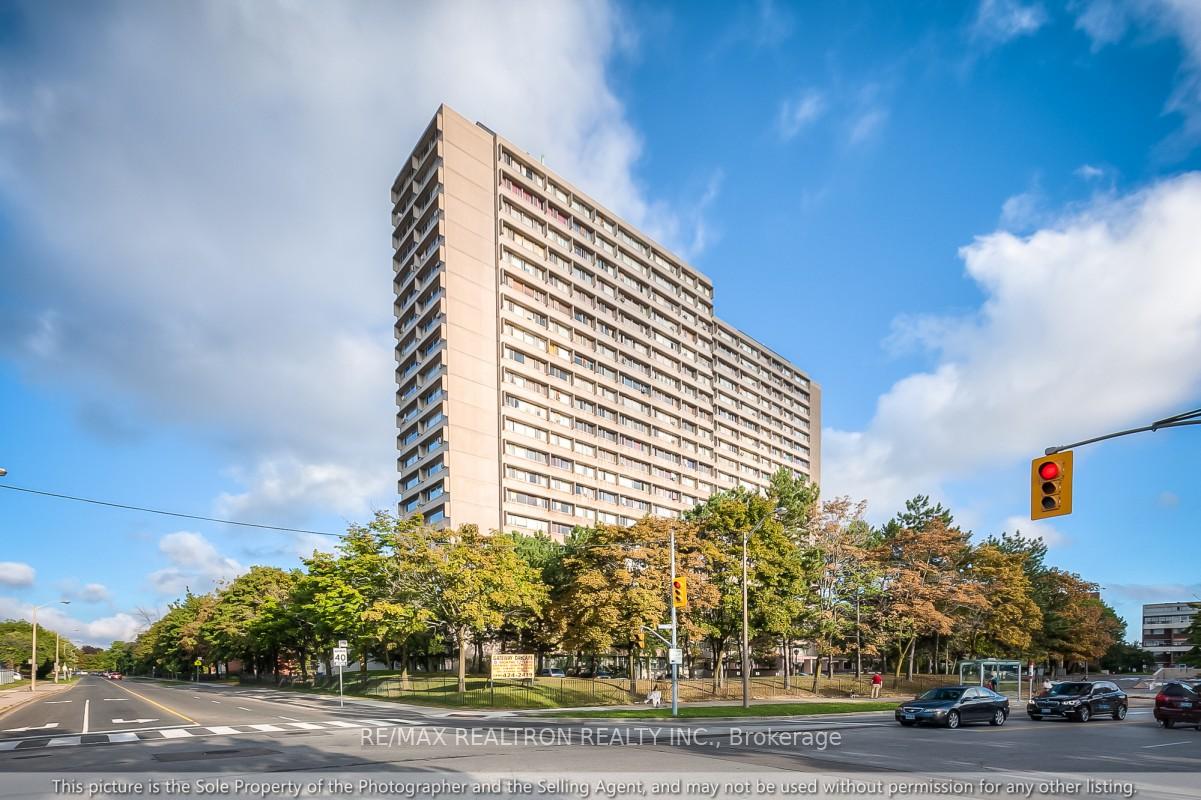 1401 - 100 Leeward Glenway, Toronto C11, ON, exterior