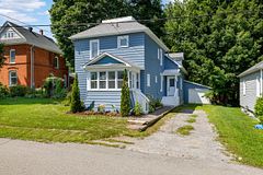 23 Victoria Avenue, North Grenville, ON, exterior
