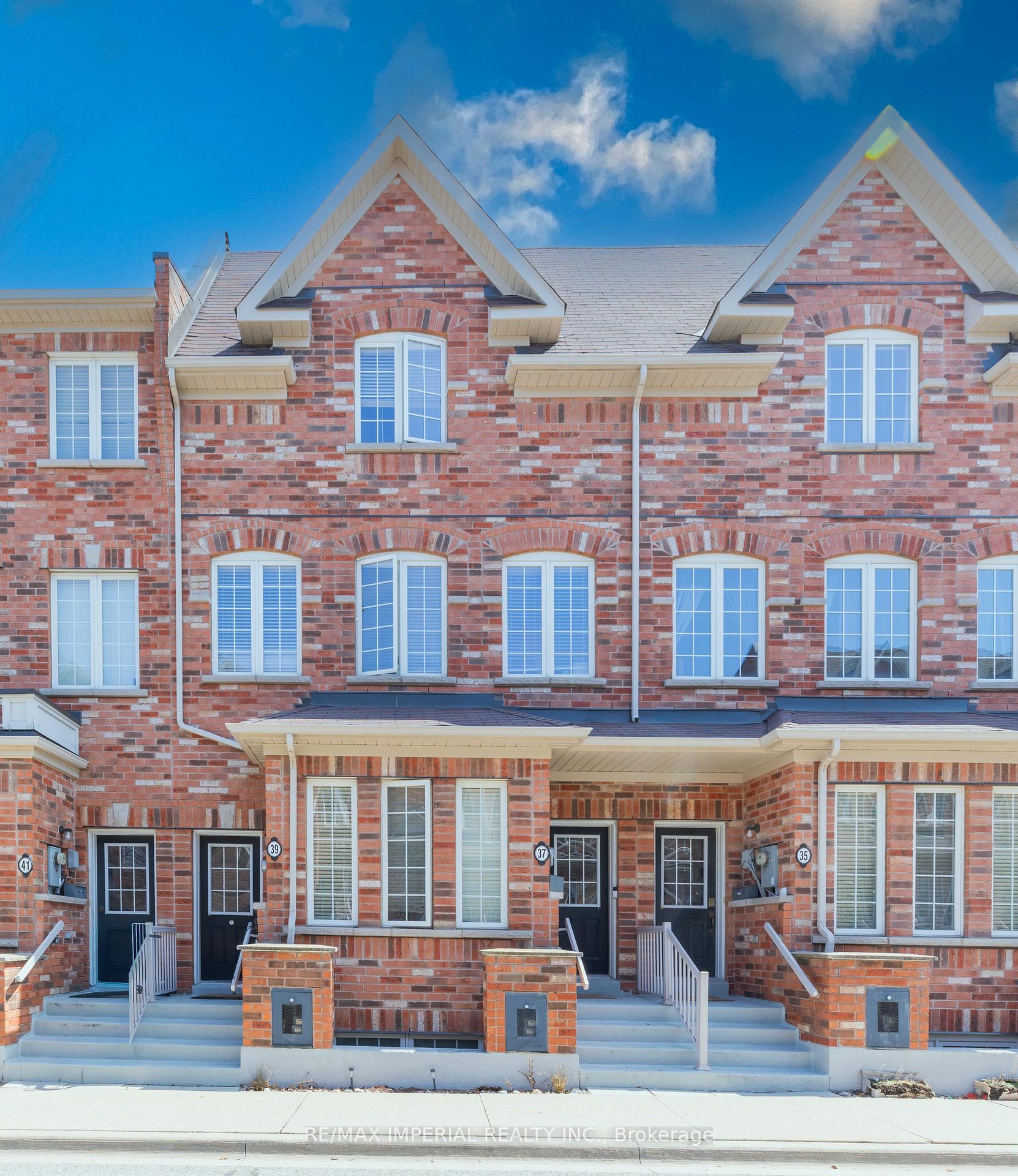 37 Carnahan Terrace, Toronto E02, ON, exterior