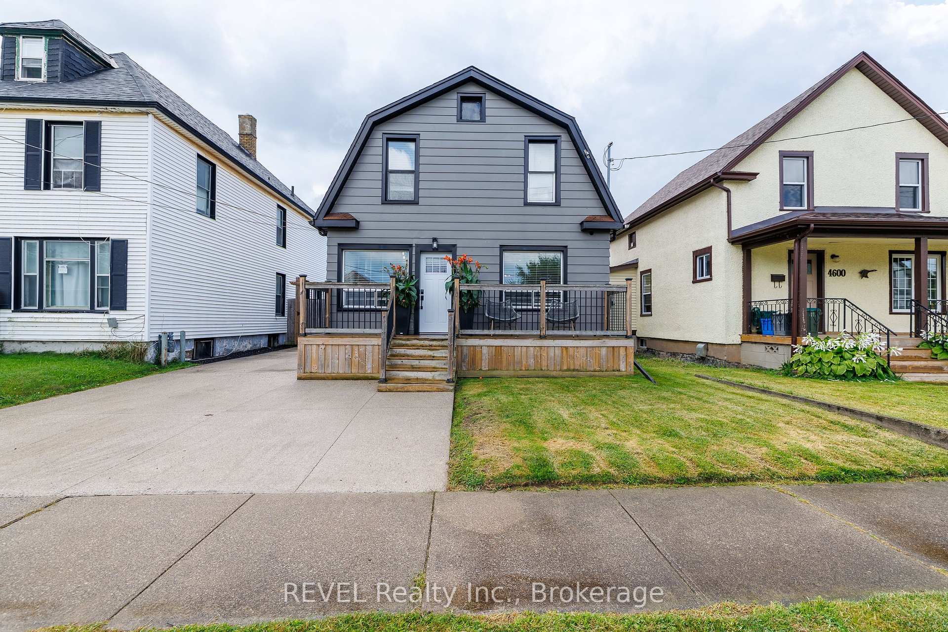 4594 Ferguson Street, Niagara Falls, ON, exterior