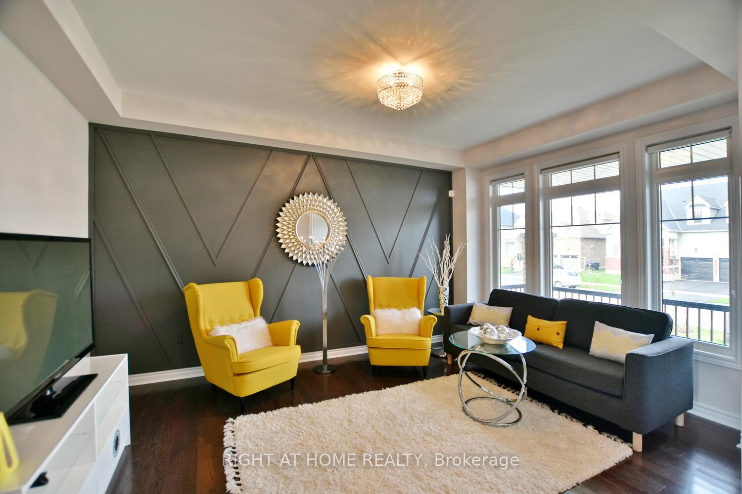 94 KIRBY Avenue, Collingwood, ON, exterior