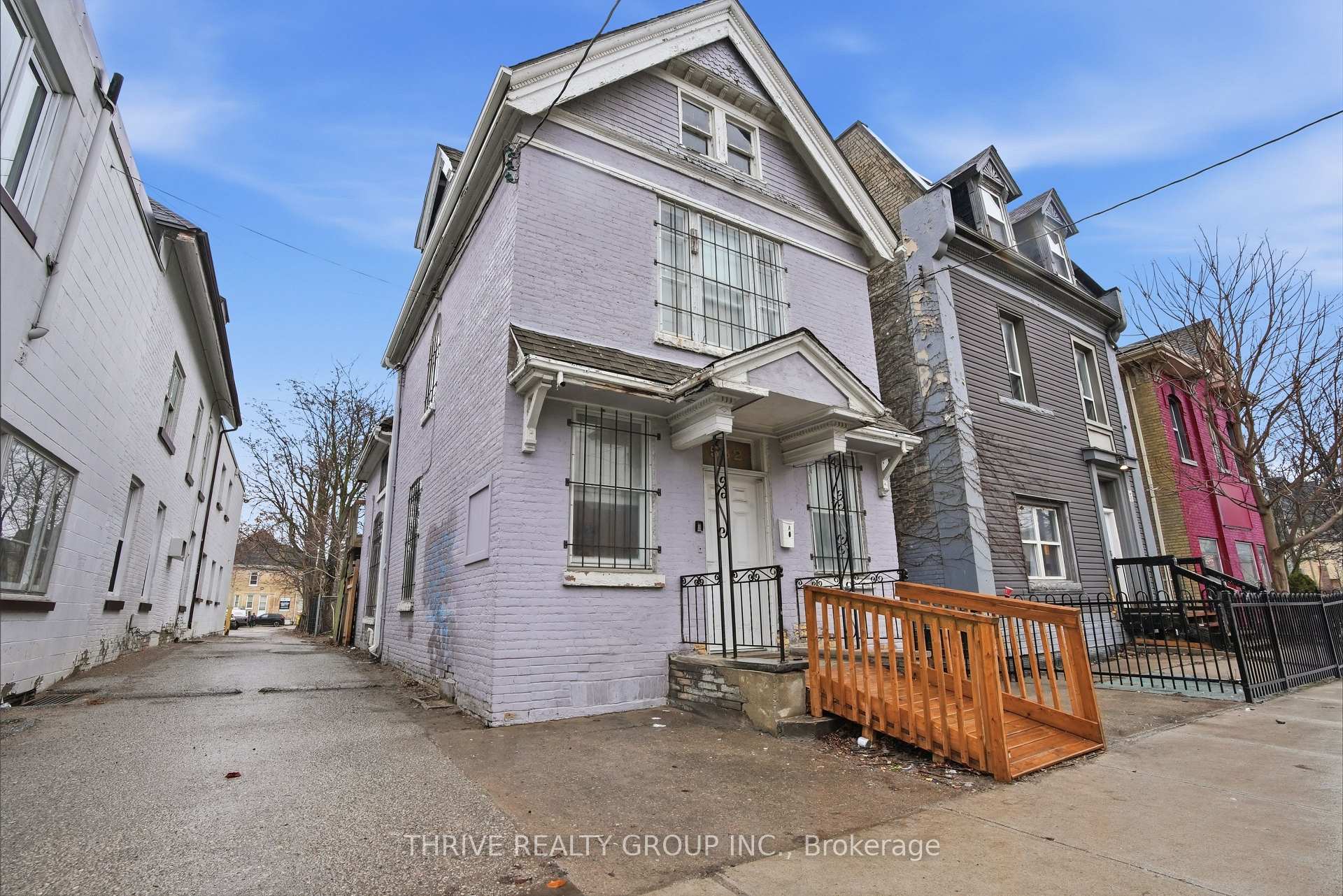 532-538 Dundas Street, London East, ON, exterior