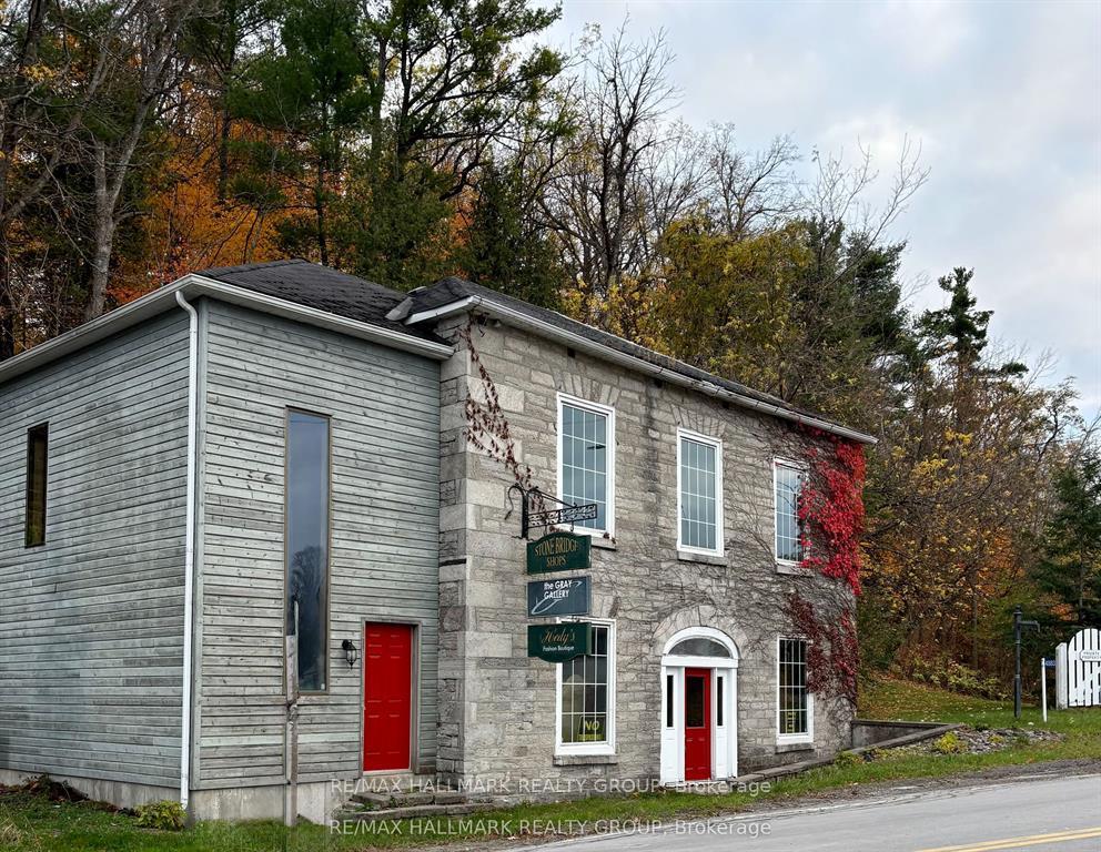 4883 Kinburn Side Road, Mississippi Mills, ON, exterior