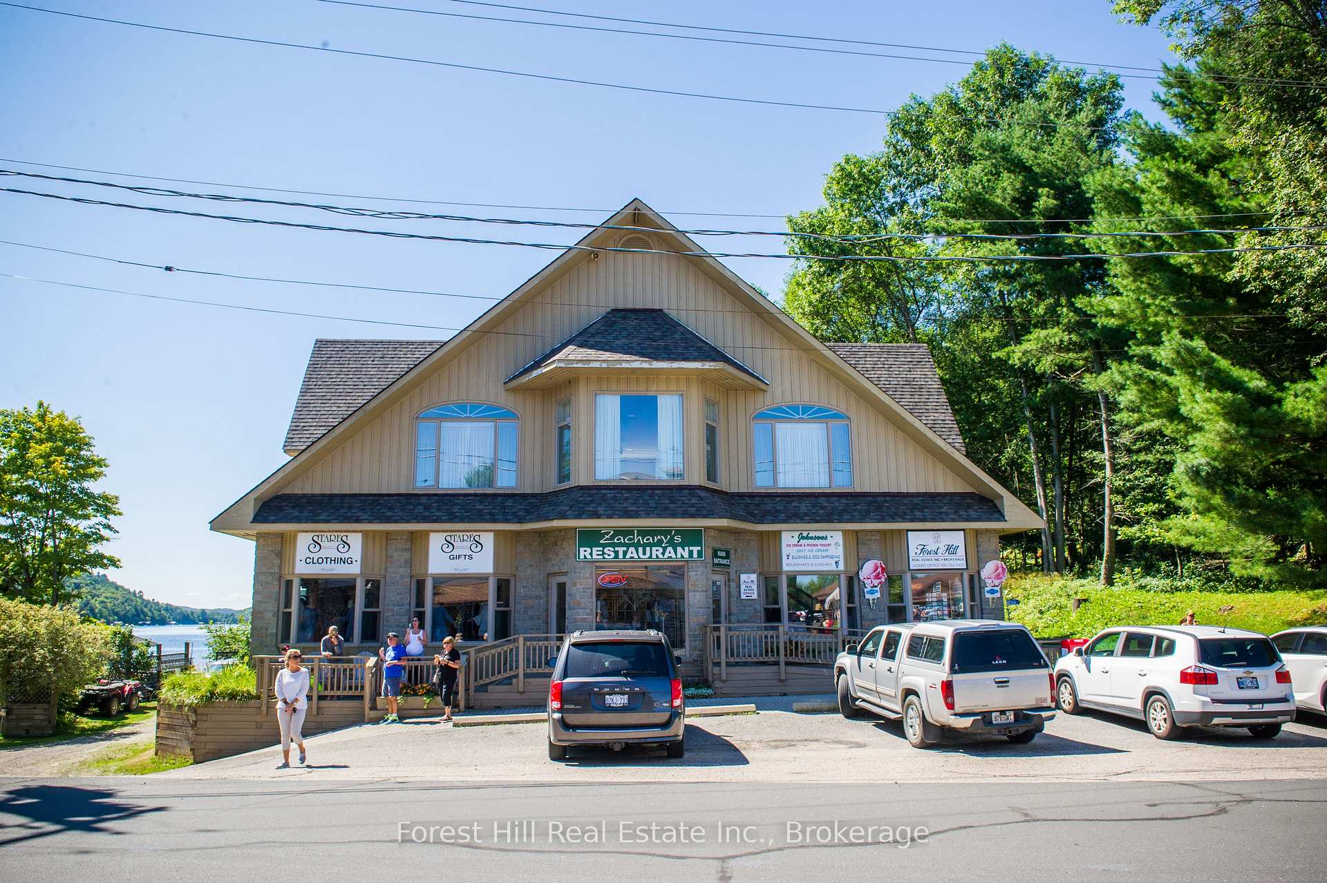 1066 Main Street, Lake of Bays, ON, exterior