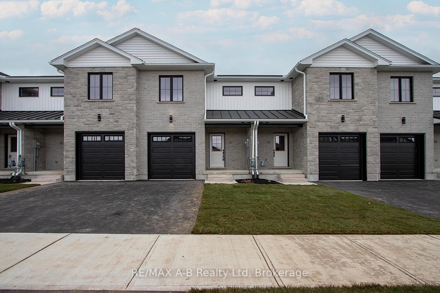 30 Linda Drive, Huron East, ON, exterior