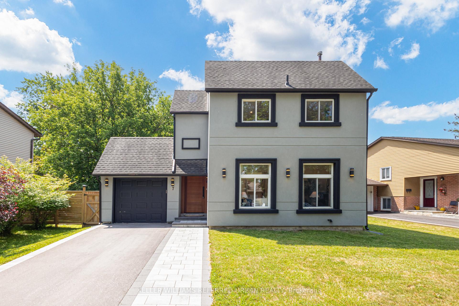 7 Cossar Drive, Aurora, ON, exterior