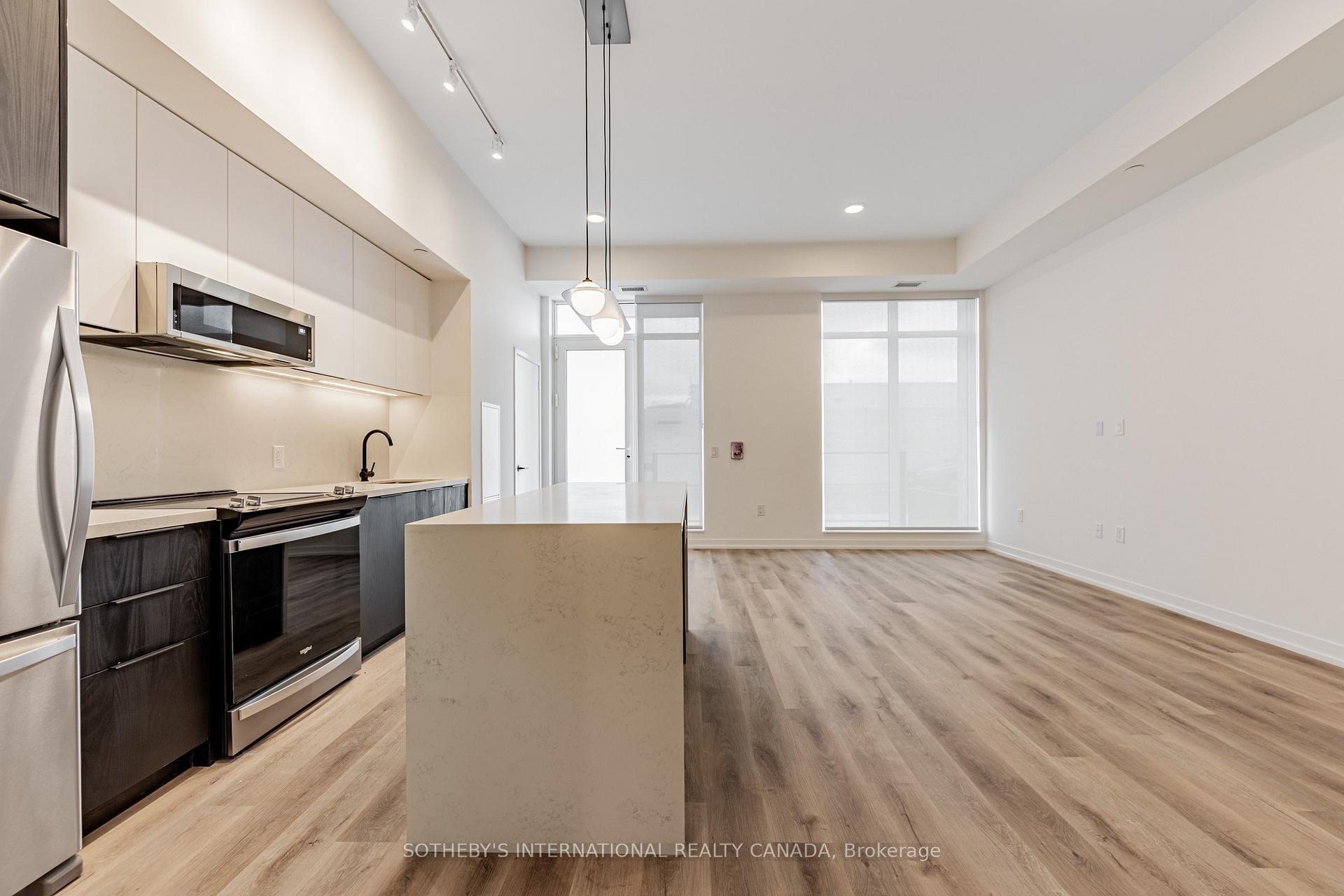 TH#101 - 5 York Garden Way, Toronto W04, ON, exterior