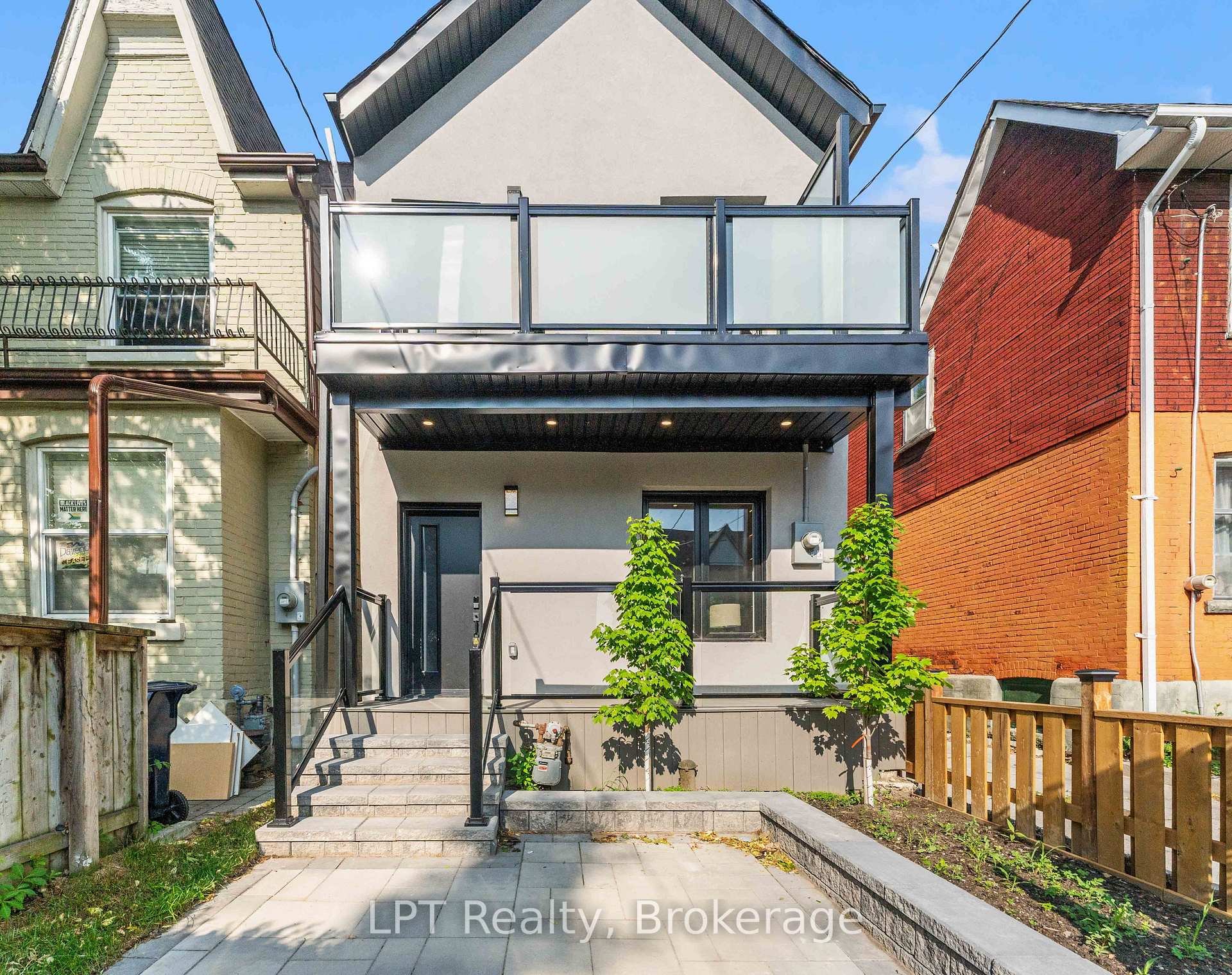 204 Franklin Avenue, Toronto W02, ON, exterior
