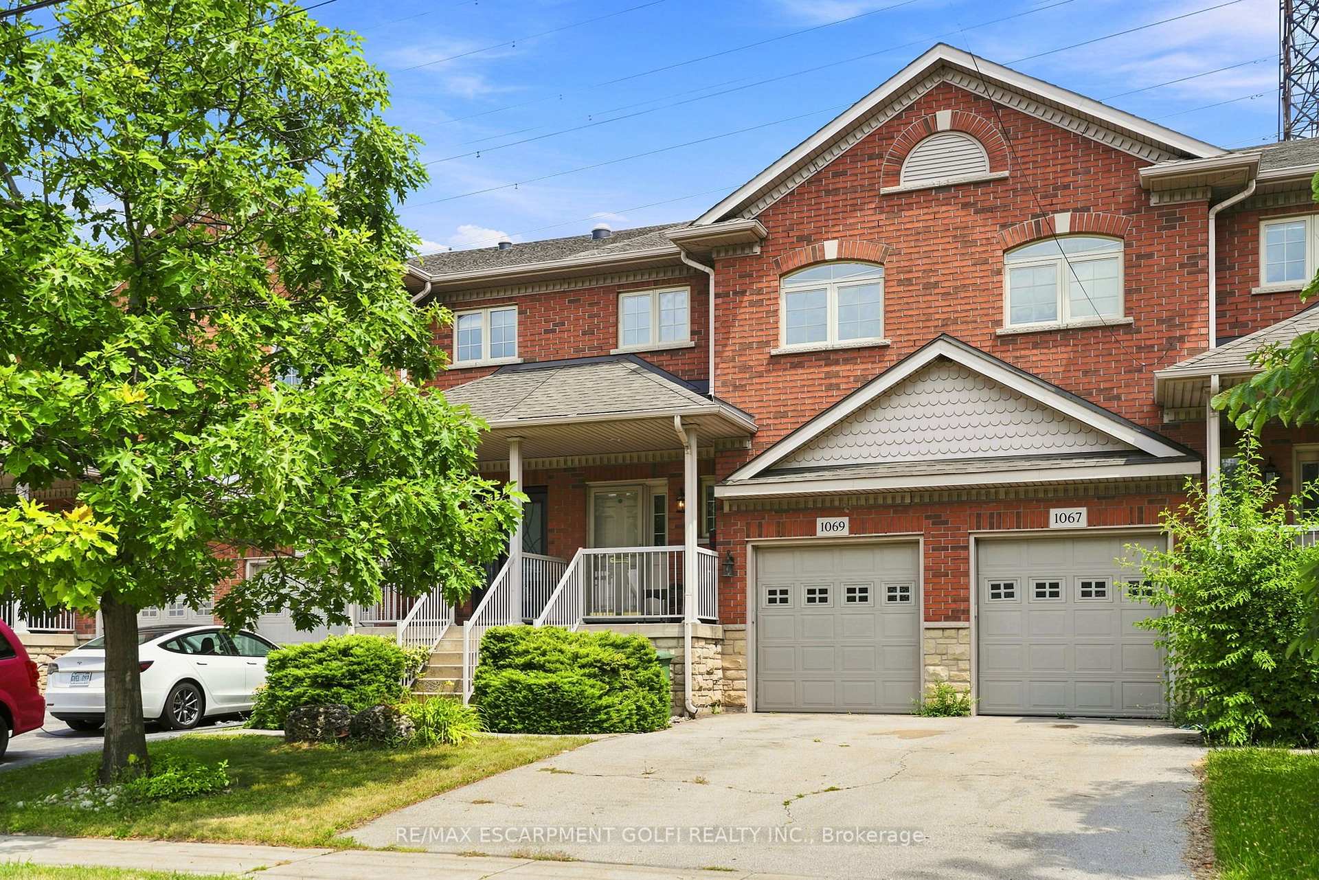 1069 Beach Boulevard, Hamilton, ON, exterior