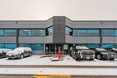 5-201 - 2600 Skymark Avenue, Mississauga, ON, exterior