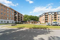 132 - 8111 Forest Glen Drive, Niagara Falls, ON, exterior