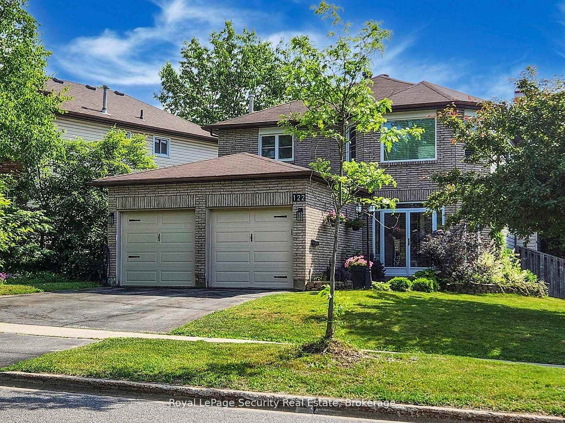 122 Browning Trail, Barrie, ON, exterior