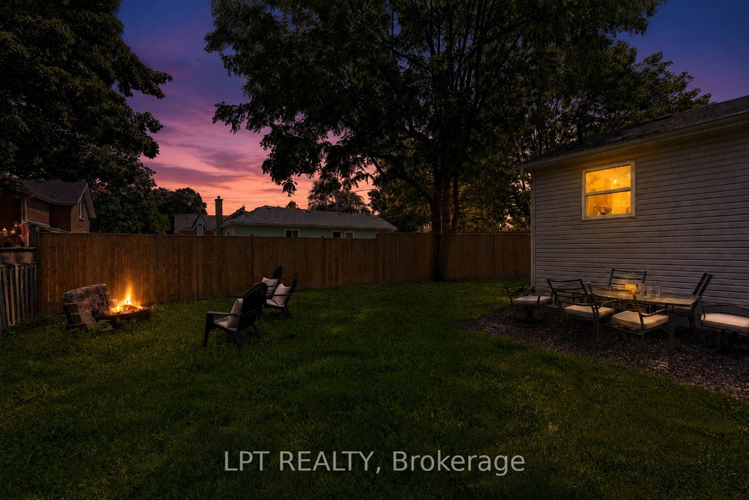 77 Munro St West Street W, Brock, ON, exterior