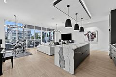 3674 Ferretti Court, Innisfil, ON, exterior