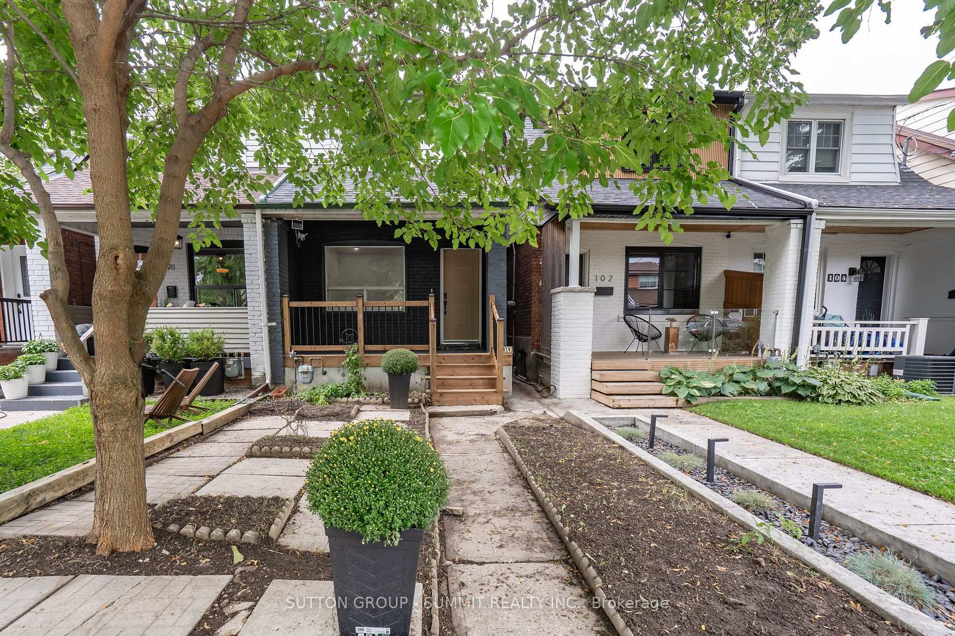 100 ROSETHORN Avenue, Toronto W03, ON, exterior