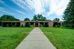 1540 North Routledge Park, London North, ON, exterior