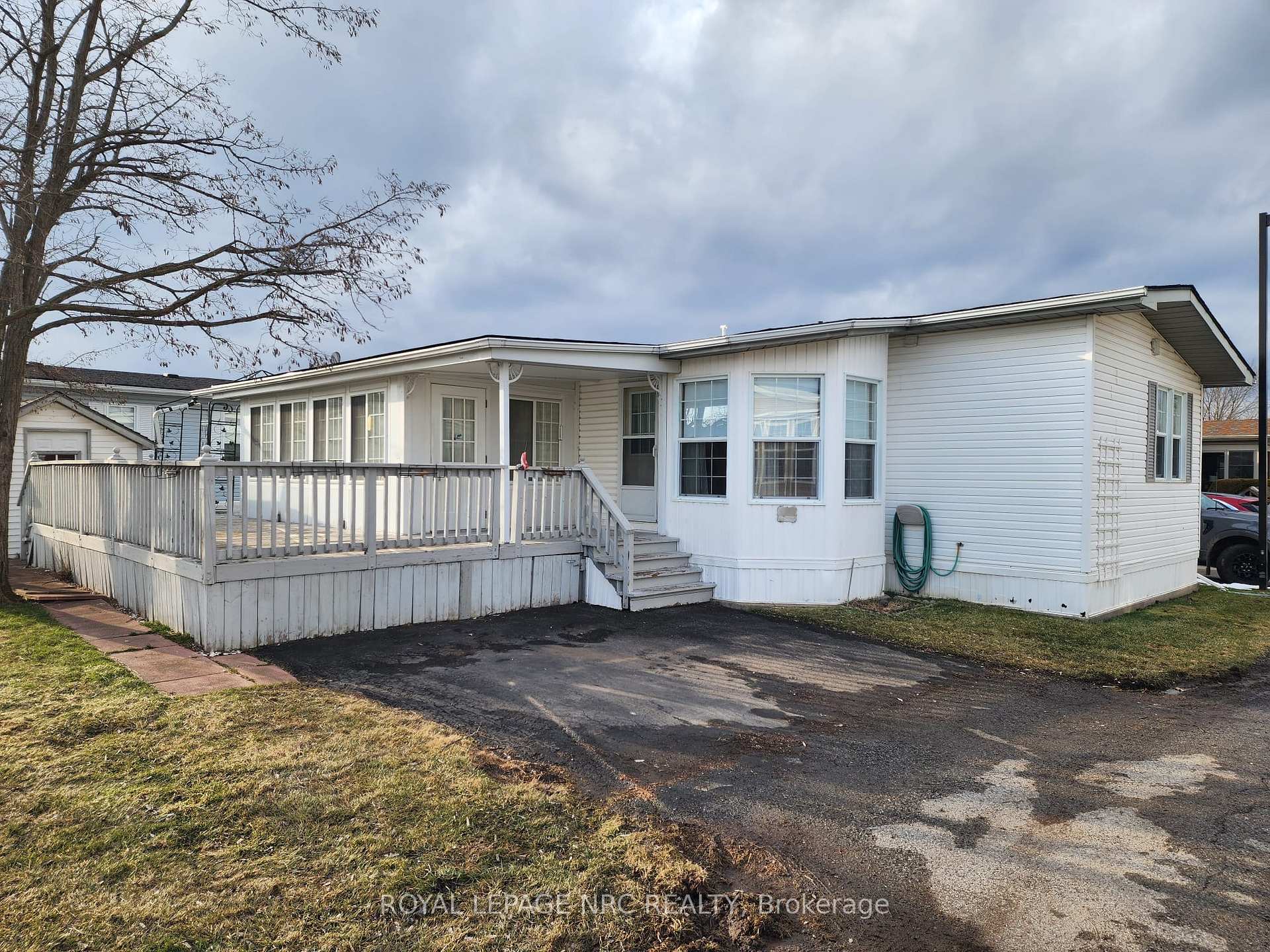 233 - 3033 Townline Road, Fort Erie, ON, exterior