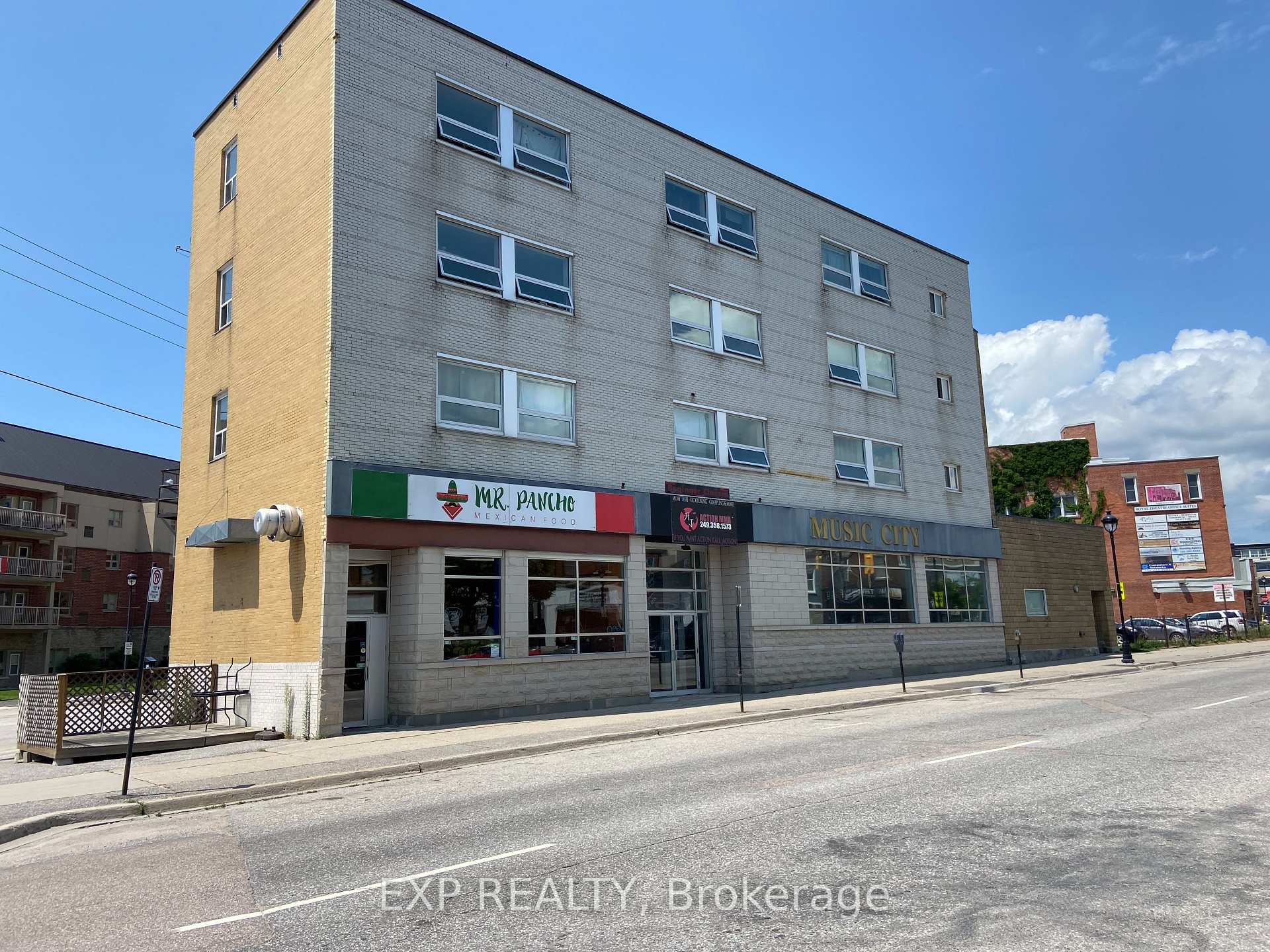 221 Algonquin Avenue, North Bay, ON, exterior