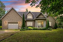 A & B - 464 Mooney Road, Hastings Highlands, ON, exterior
