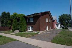1103 Donald Street East, Thunder Bay, ON, exterior
