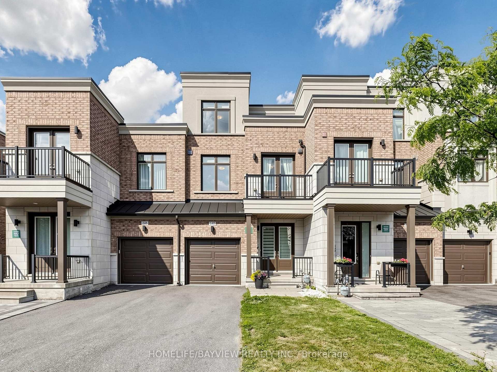 240 Elyse Court, Aurora, ON, exterior