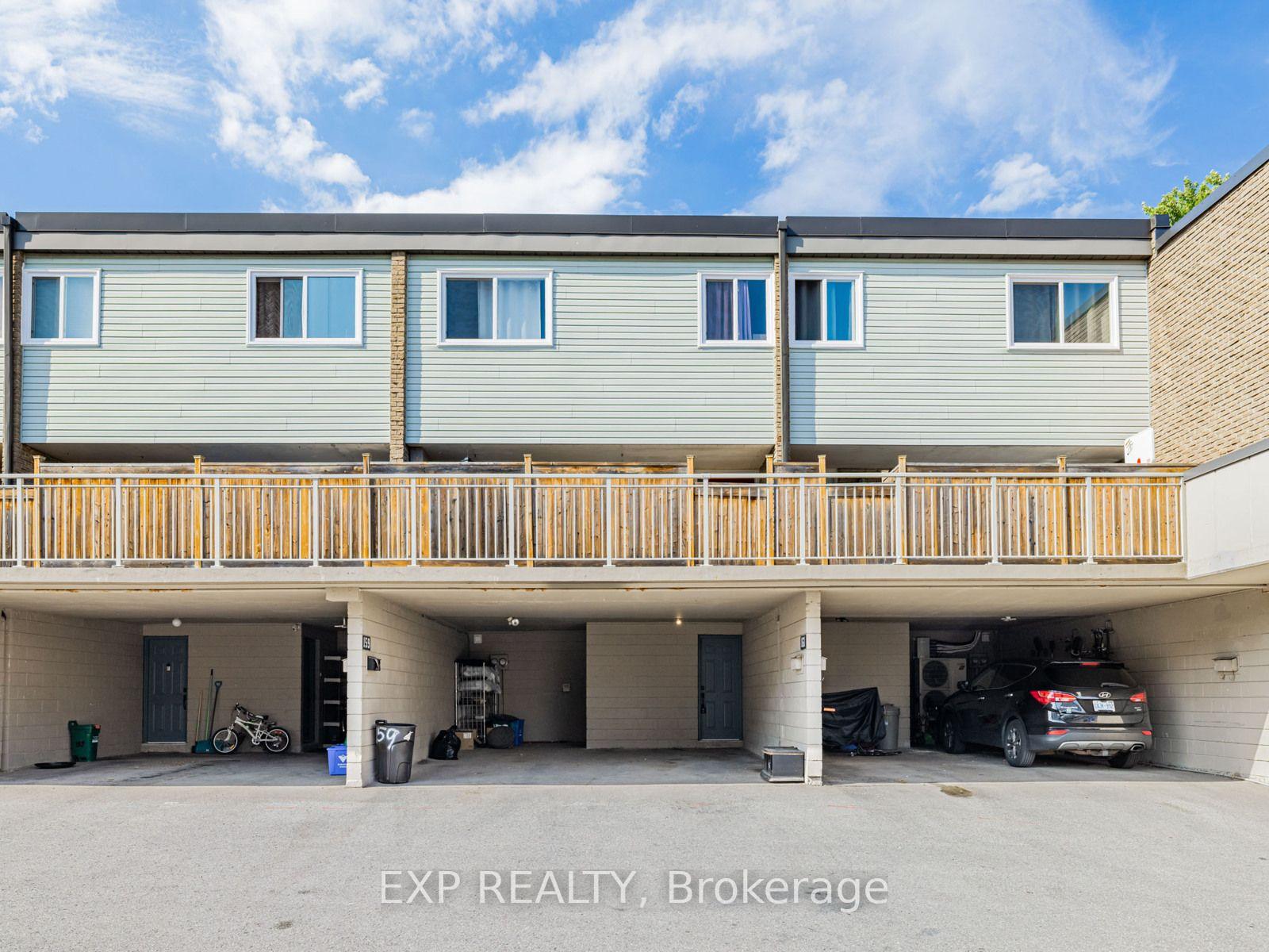95 - 257 Milestone Crescent, Aurora, ON, exterior