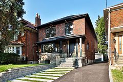 106 Eastbourne Avenue, Toronto C03, ON, exterior