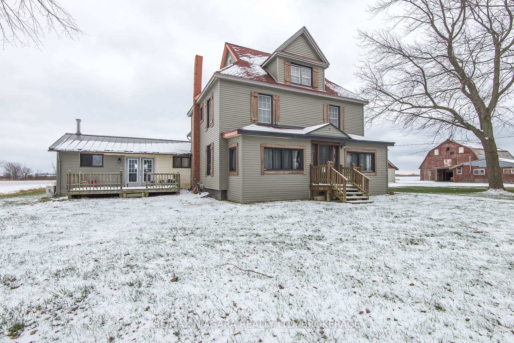 1937 Brookfield Road, Port Colborne, ON, exterior