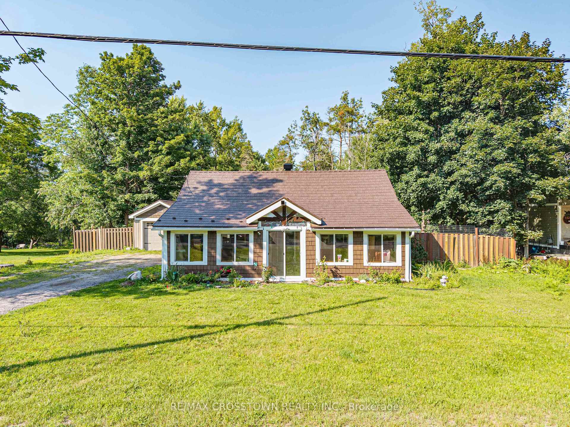 1430 Muskoka Road N, Gravenhurst, ON, exterior