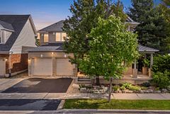 1667 Dempsey Crescent, Milton, ON, exterior