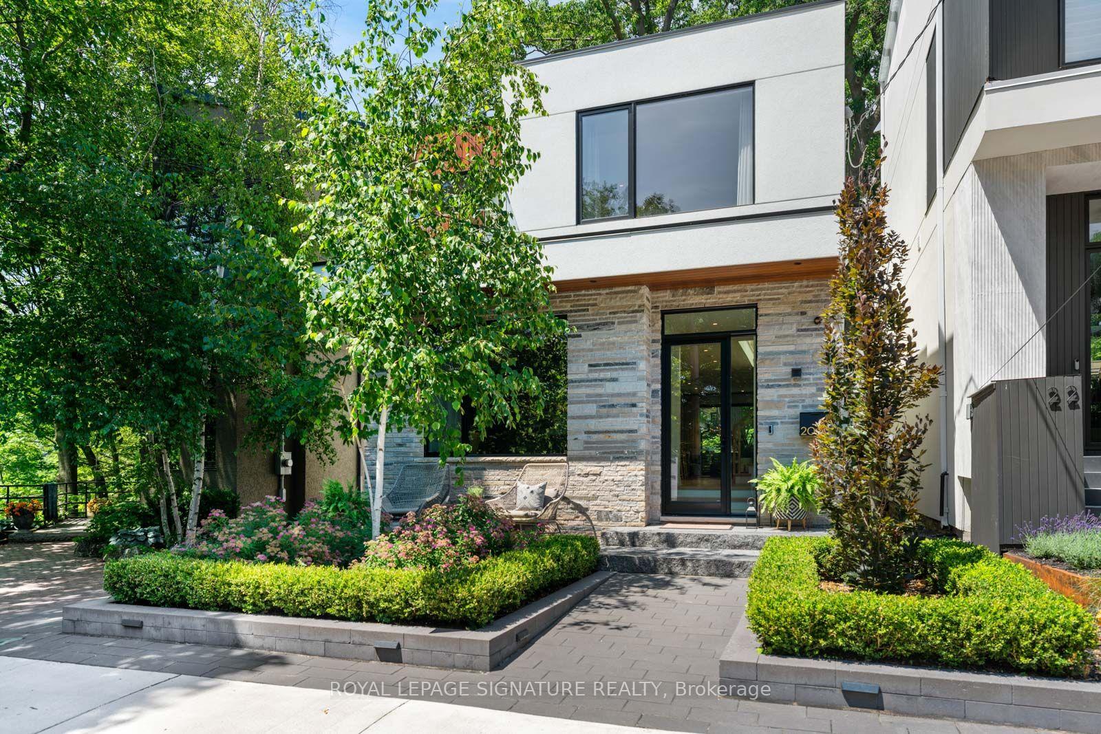 20 Duart Park Road, Toronto E02, ON, exterior