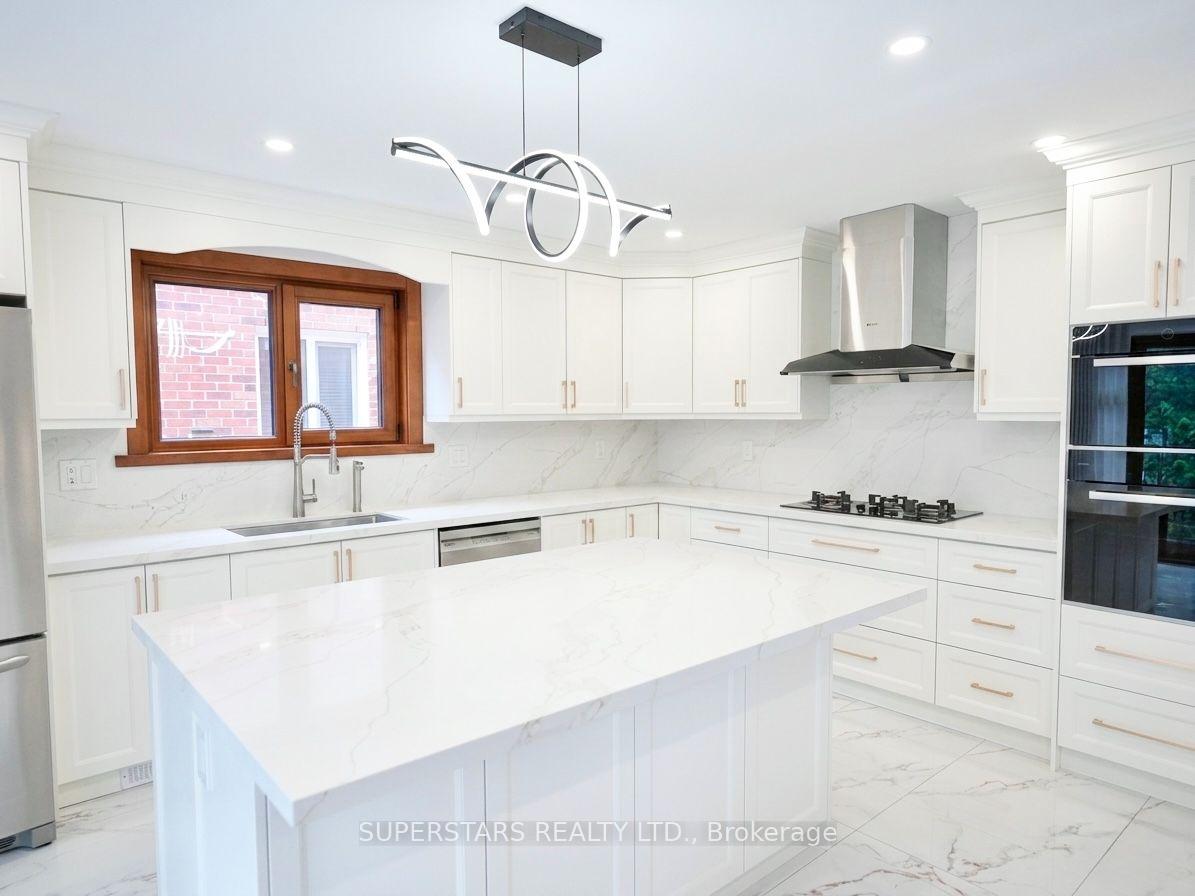 34 Loweswater Avenue, Markham, ON, exterior