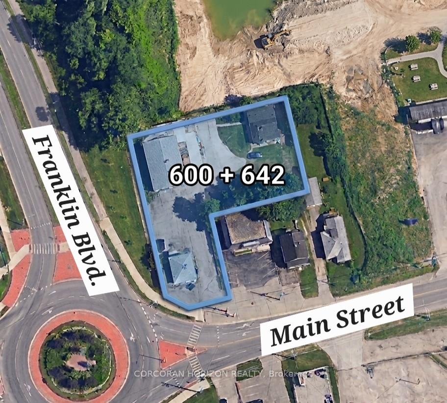 600 Main Street E, Waterloo, ON, exterior