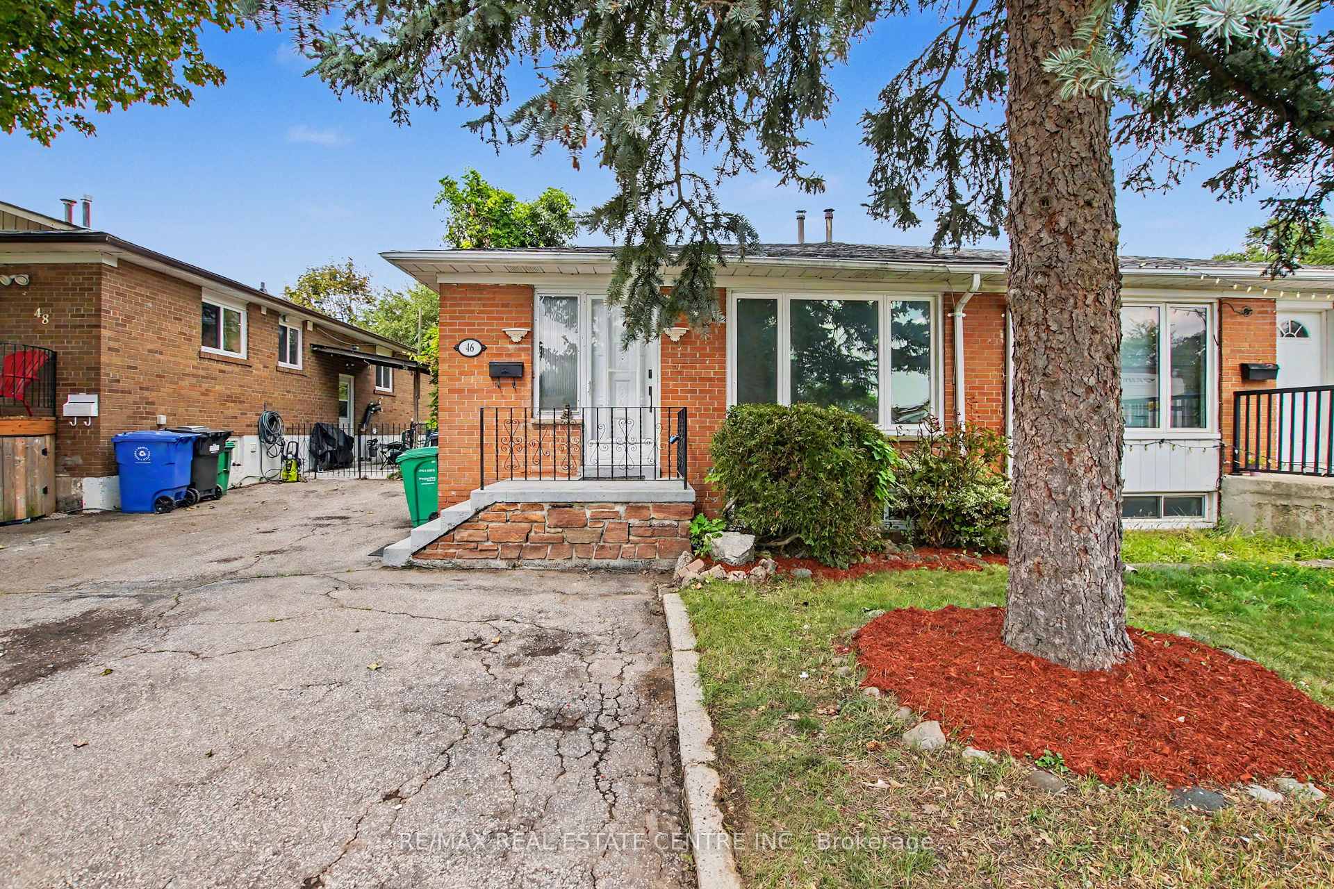 46 Northwood Drive, Brampton, ON, exterior
