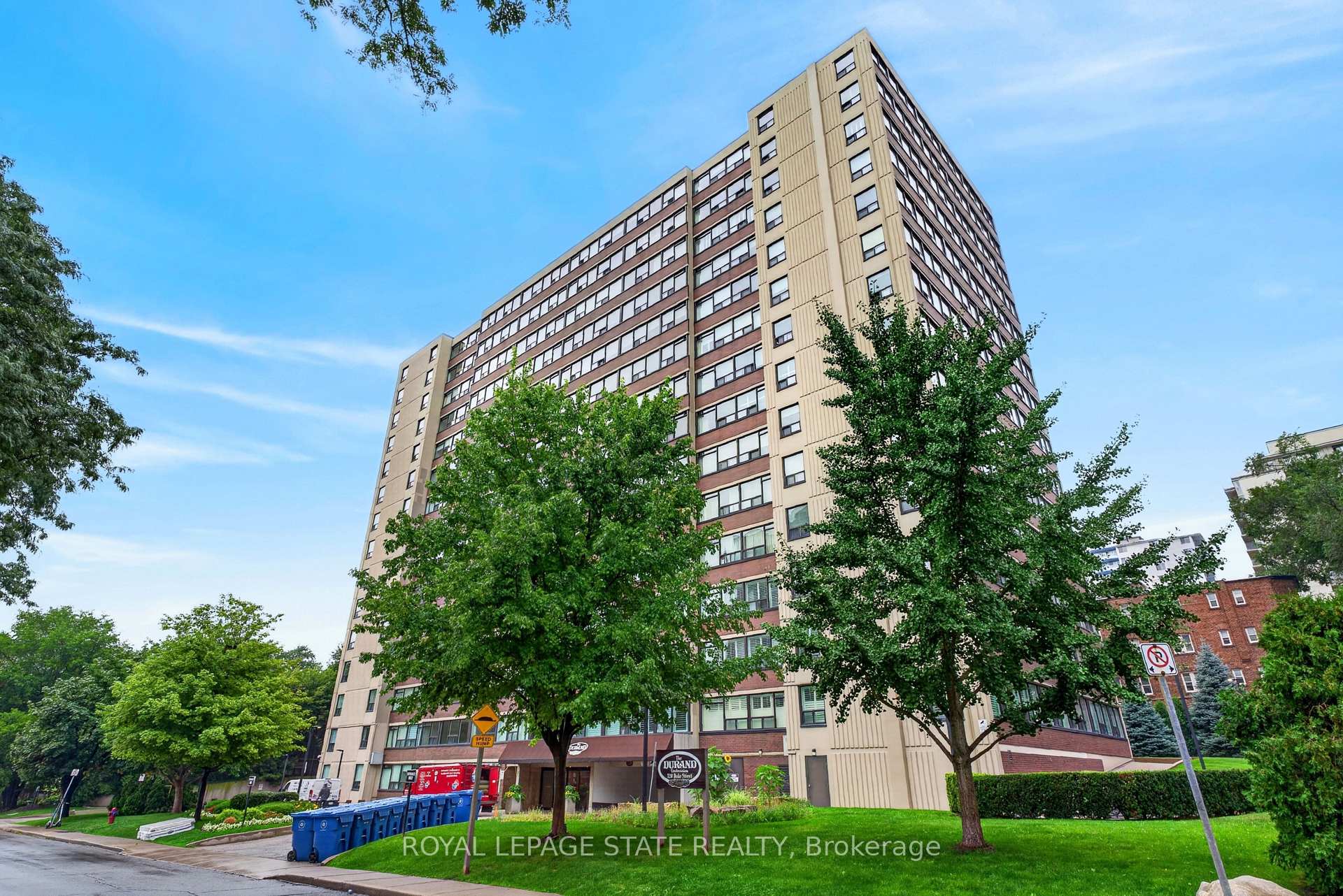 1106 - 120 Duke Street, Hamilton, ON, exterior