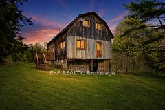 1057 Macduff Road, Highlands East, ON, exterior
