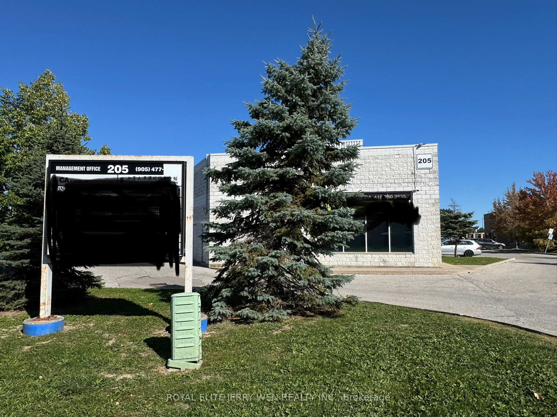 12 - 205 Clayton Drive, Markham, ON, exterior