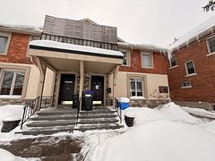 Low - 58 Mary Street, Barrie, ON, exterior