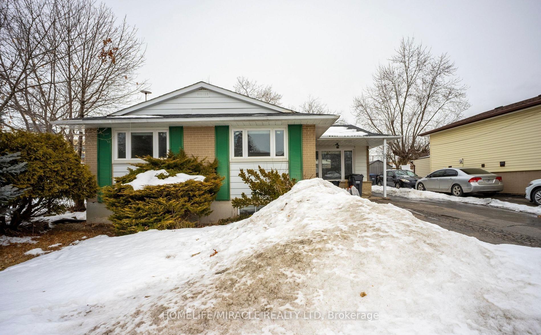 60 Centre Street, Brampton, ON, exterior