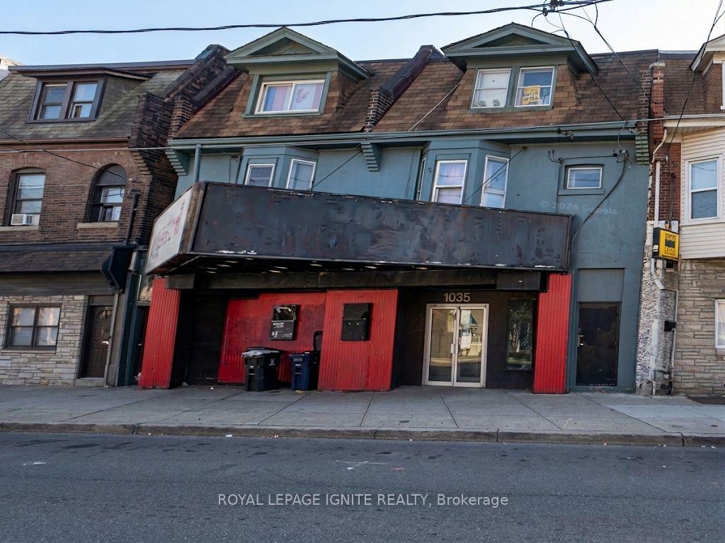 1035 Gerrard Street E, Toronto E01, ON, exterior