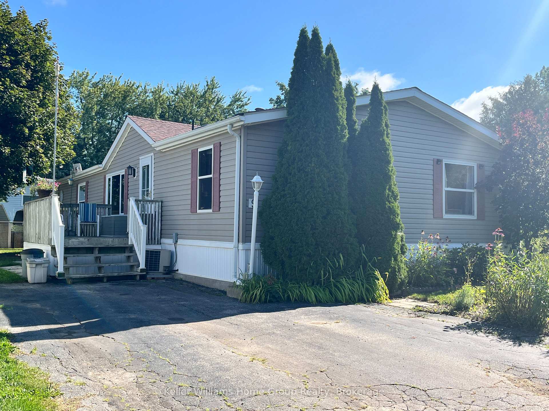 9 First Avenue, Centre Wellington, ON, exterior