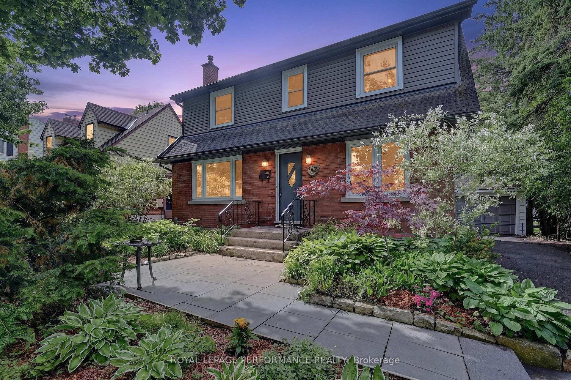 140 Begonia Avenue, Alta Vista and Area, ON, exterior