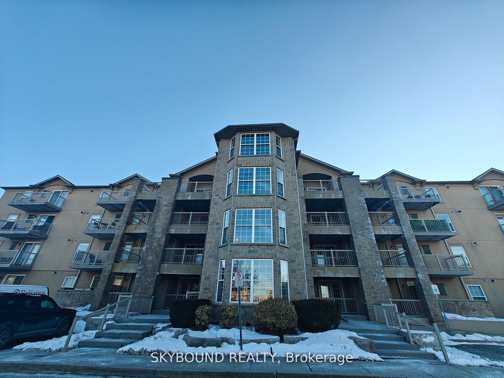 206 - 1800 Walkers Line, Burlington, ON, exterior