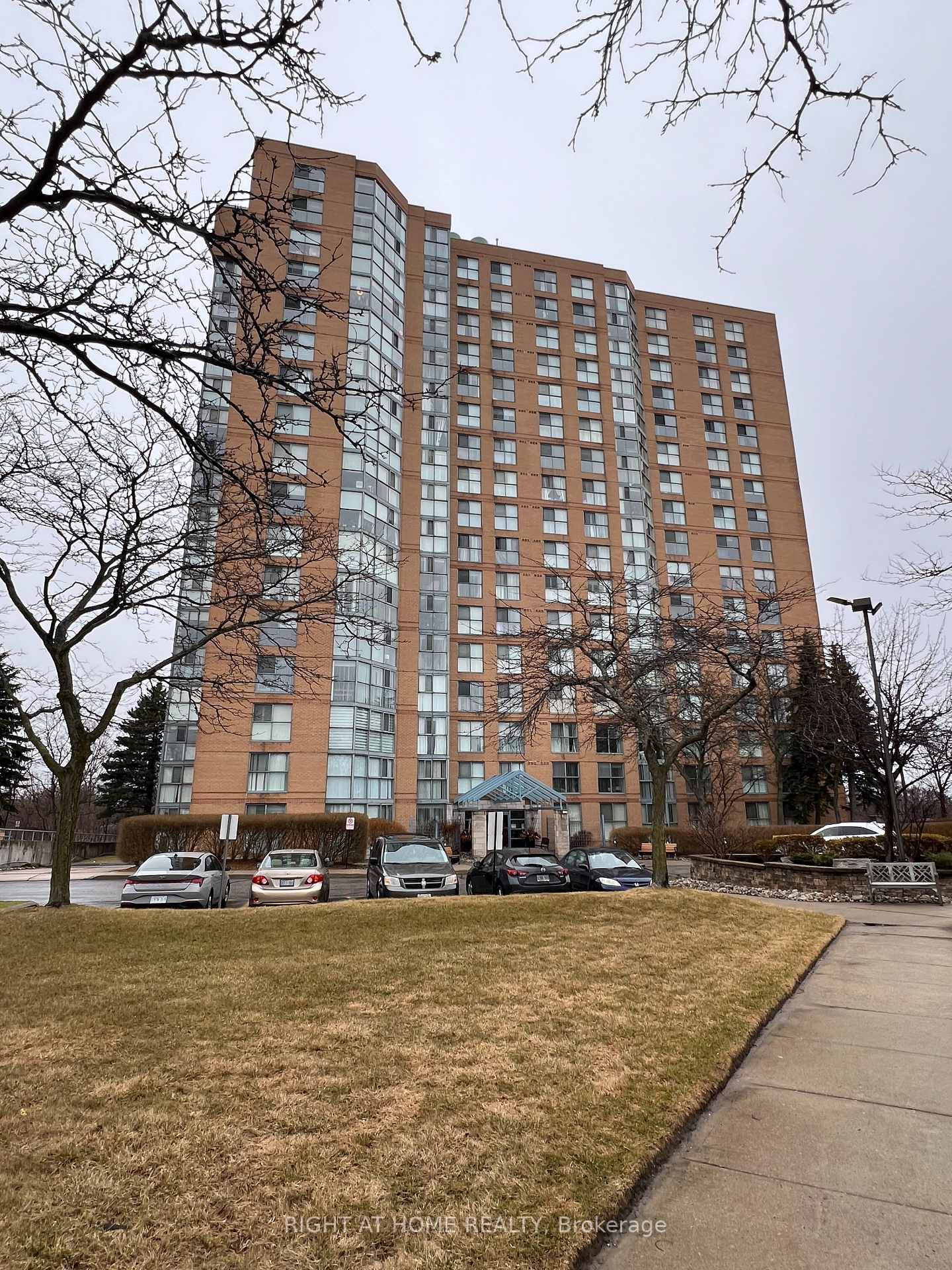 706 - 90 Dale Avenue, Toronto E08, ON, exterior