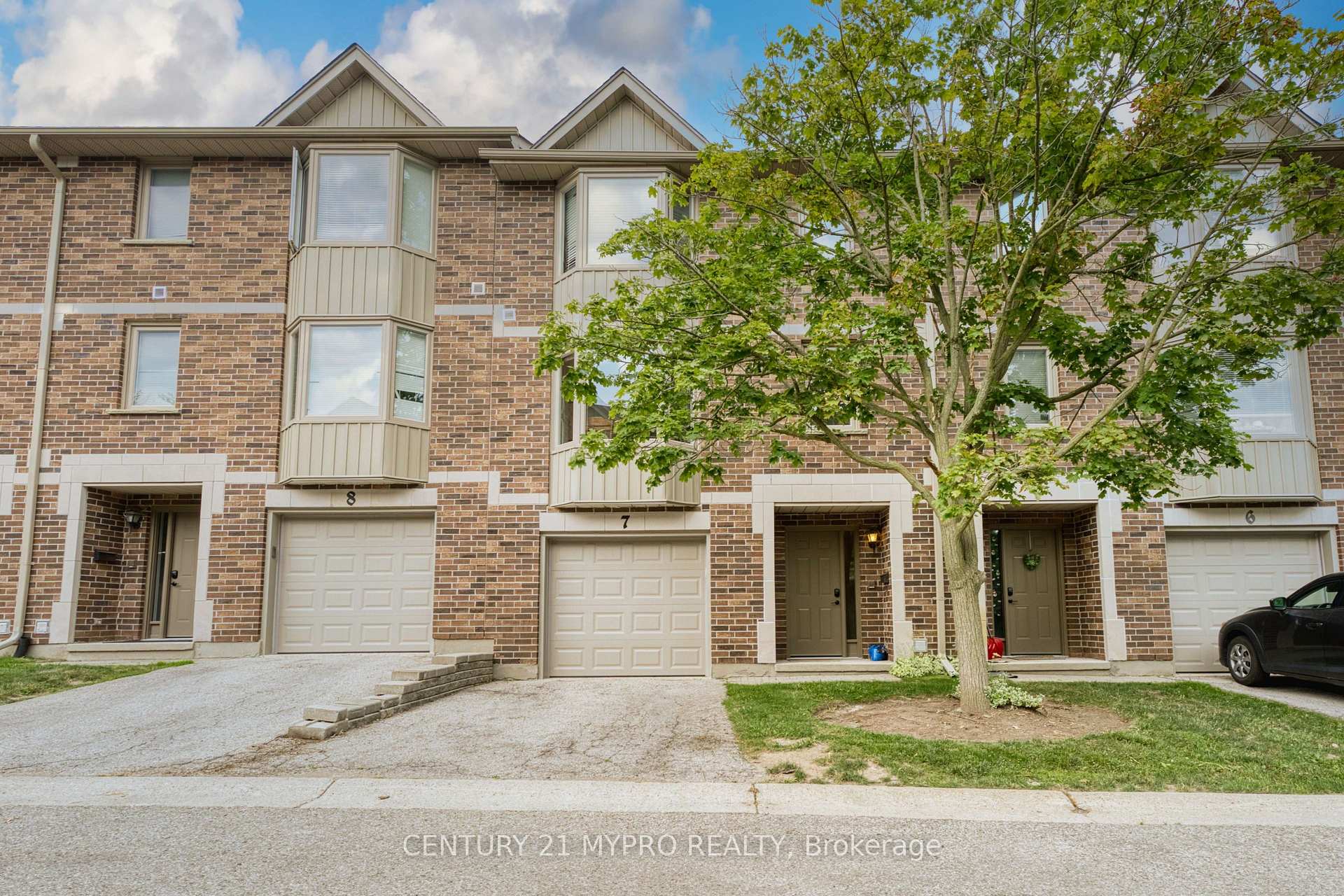 7 - 1548 Richmond Street, London North, ON, exterior